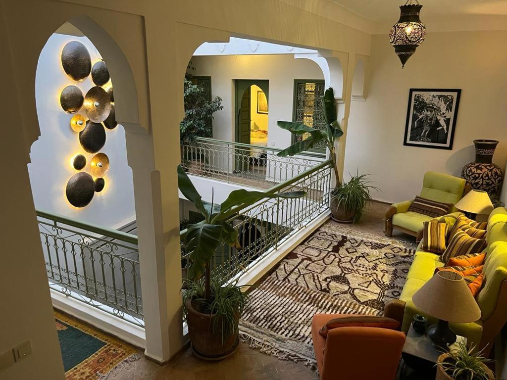 Riad Dar Adal Exclusivite 2 A 6 Personnes Petit Dejeuner Compris Place Jemaa El Fna Marakeş Dış mekan fotoğraf