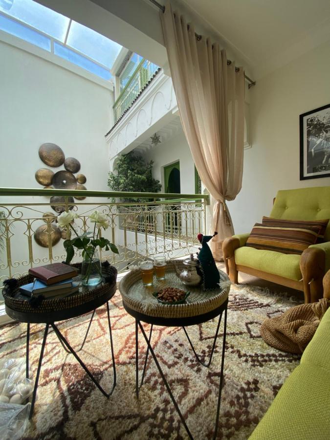Riad Dar Adal Exclusivite 2 A 6 Personnes Petit Dejeuner Compris Place Jemaa El Fna Marakeş Dış mekan fotoğraf