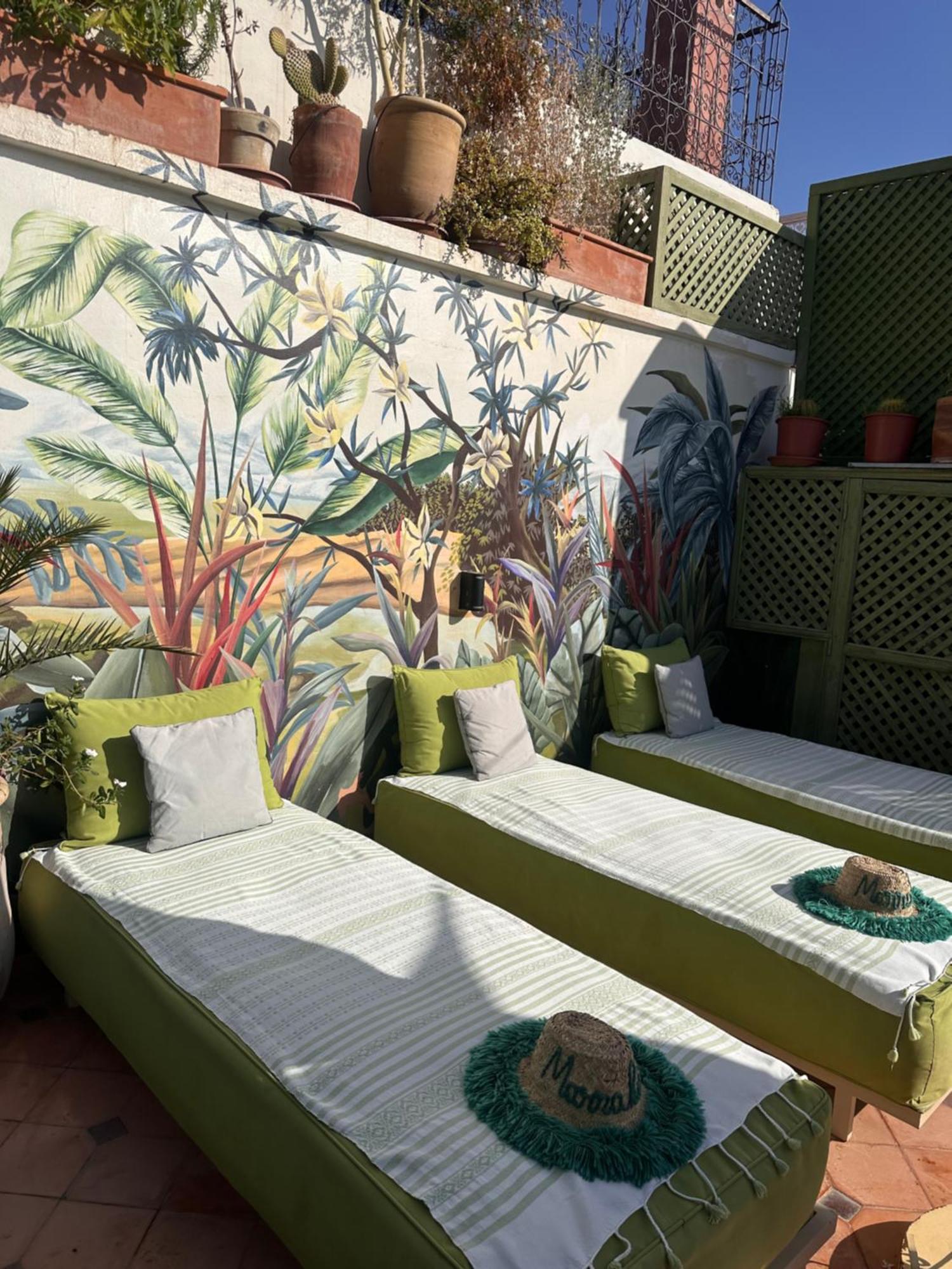 Riad Dar Adal Exclusivite 2 A 6 Personnes Petit Dejeuner Compris Place Jemaa El Fna Marakeş Dış mekan fotoğraf